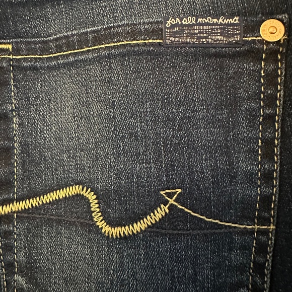 Blue jeans - Picture 3 of 5